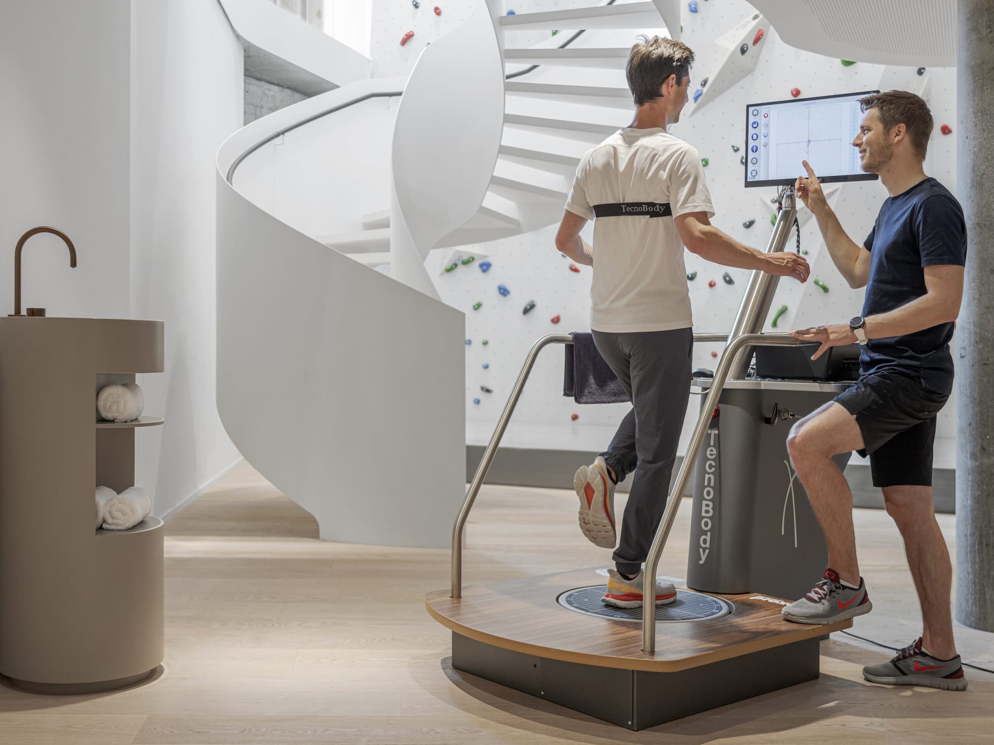 Mann beim Physio-Training im Lanserhof Sylt