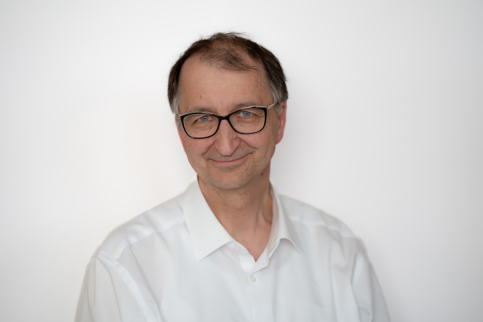 Portraitbild von Prof. Dr. Stefan Lorenzl